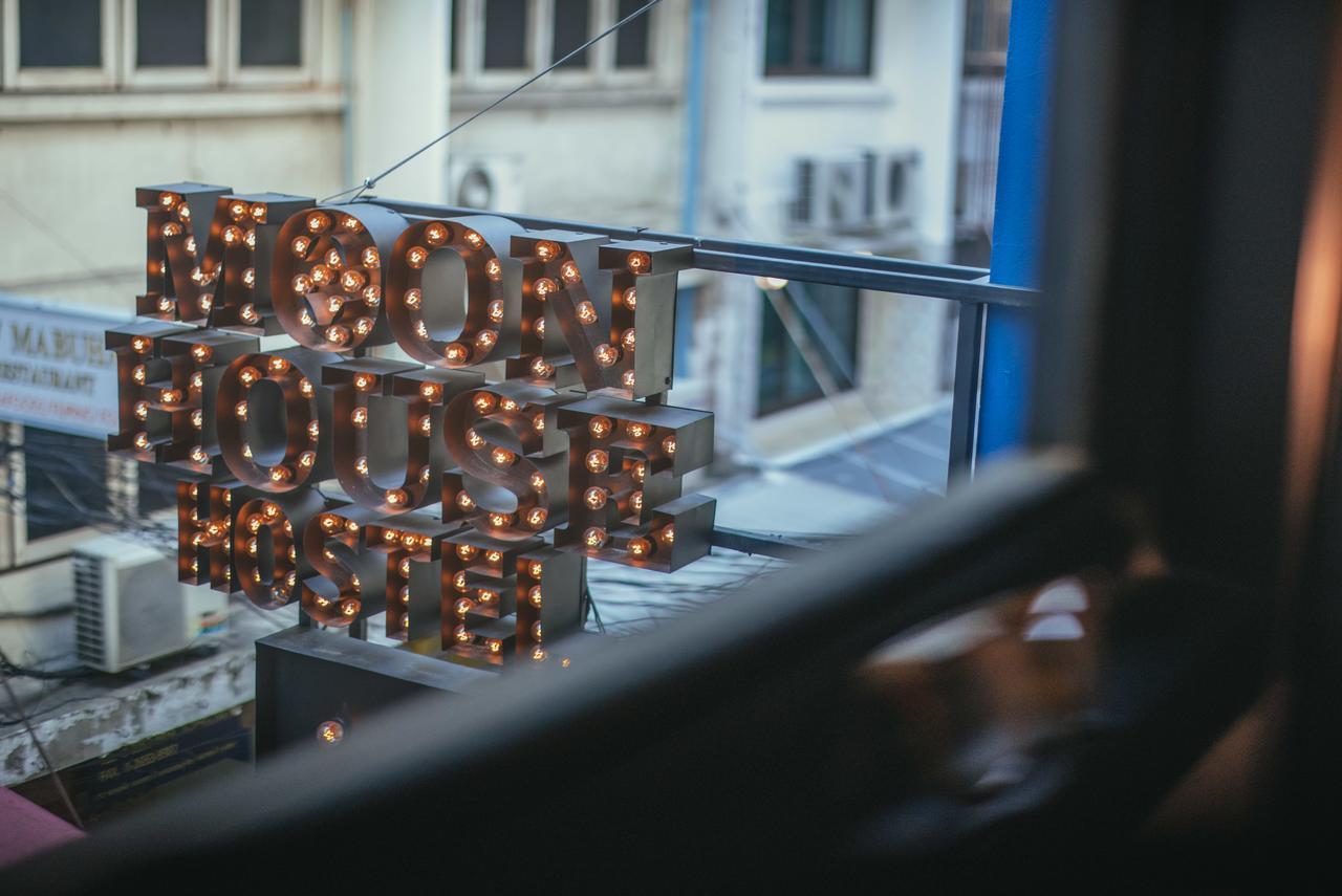Moon House Hostel Bangkok Ngoại thất bức ảnh