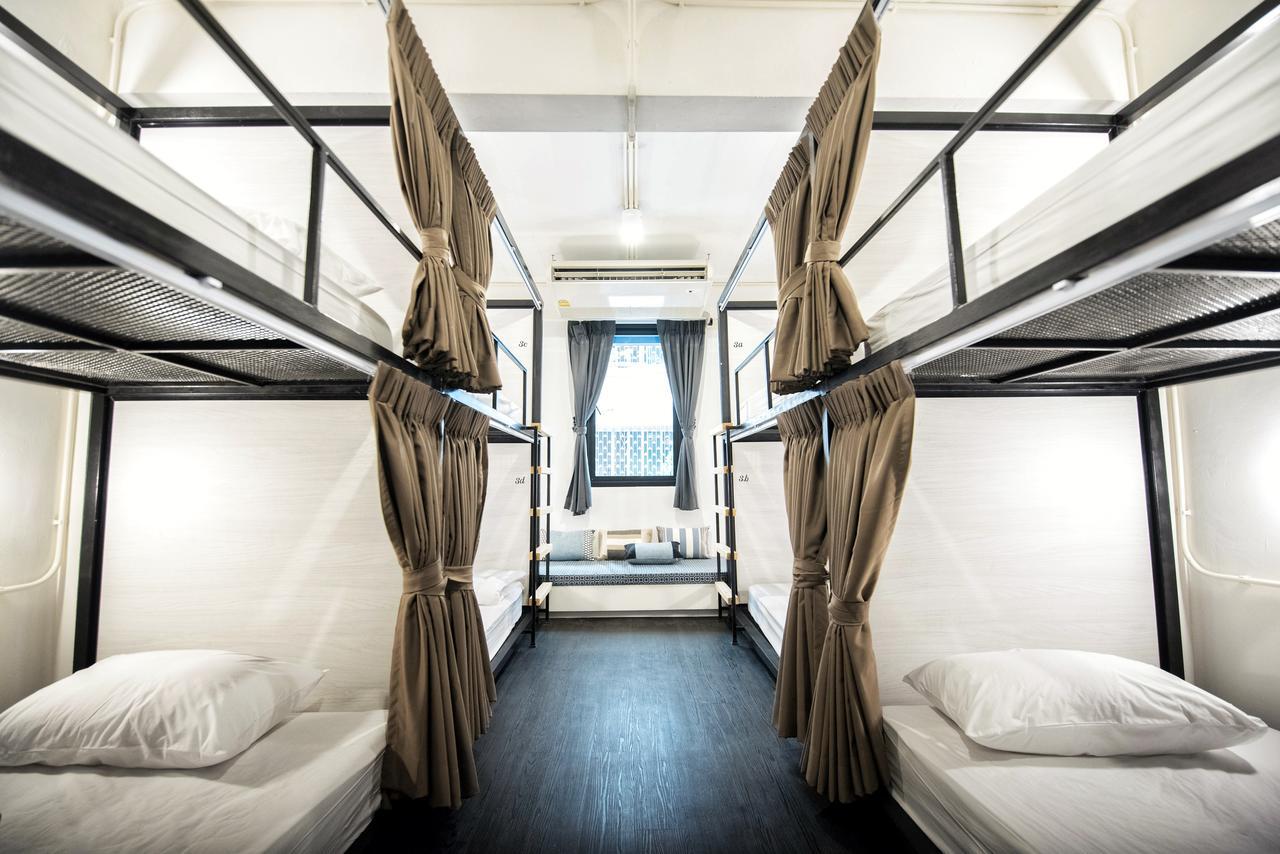 Moon House Hostel Bangkok Ngoại thất bức ảnh
