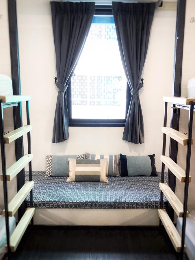 Moon House Hostel Bangkok Ngoại thất bức ảnh