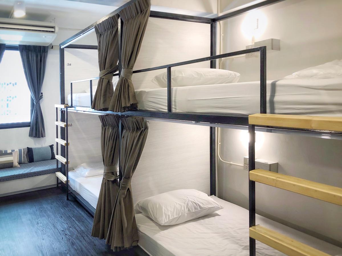 Moon House Hostel Bangkok Ngoại thất bức ảnh