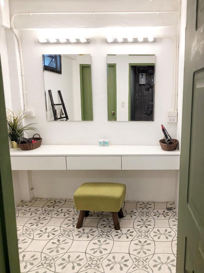 Moon House Hostel Bangkok Ngoại thất bức ảnh