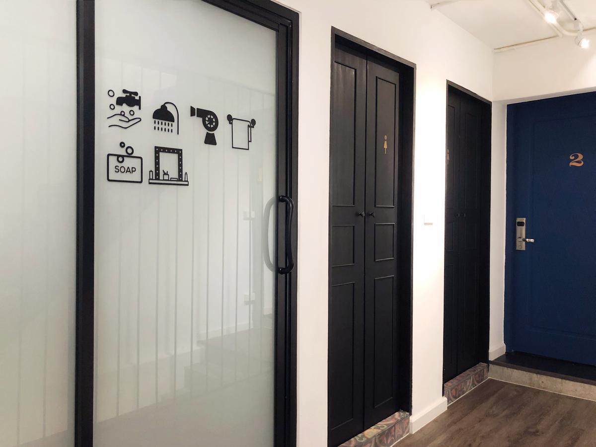 Moon House Hostel Bangkok Ngoại thất bức ảnh