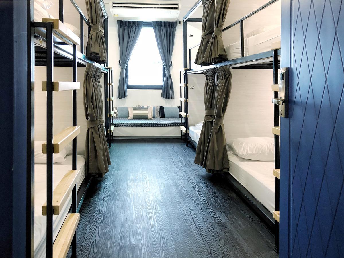 Moon House Hostel Bangkok Ngoại thất bức ảnh